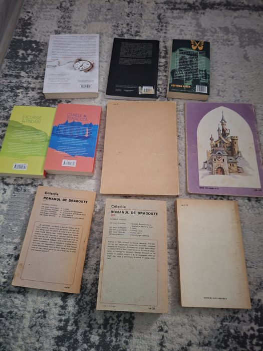 Lot 10 cărți la super pret