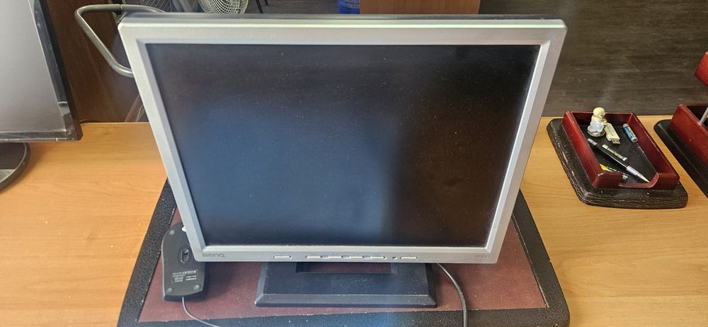 Монитор LCD VGA на персональный компьютер