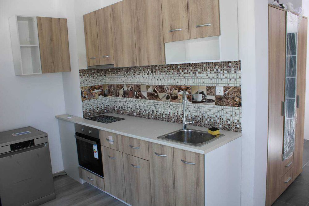 Дава се под наем Едностаен апартамент в Пловдив, Гагарин - 40 кв.м за 280.5 € - Снимка #1