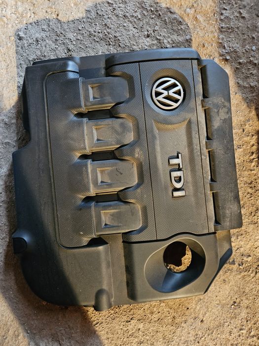 Капак за мотора за Vw Golf 7  1.6dizel