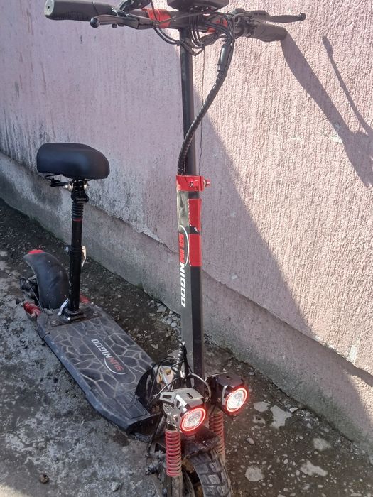 Vand trotinata sunnigo