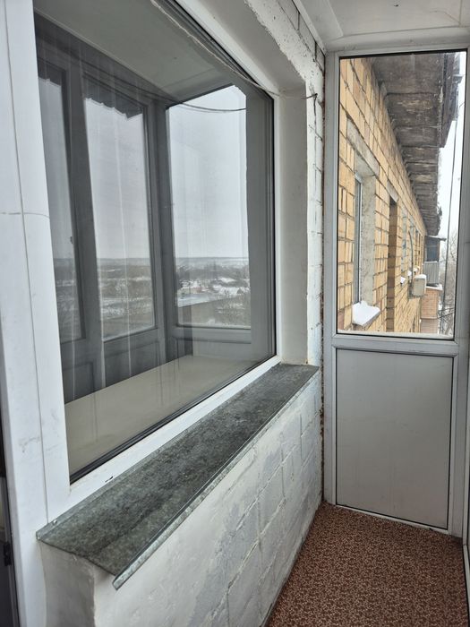 Продаётся квартира в центре пришахтинска