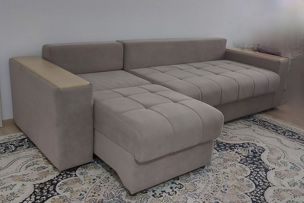 Продам диван (угловой)
