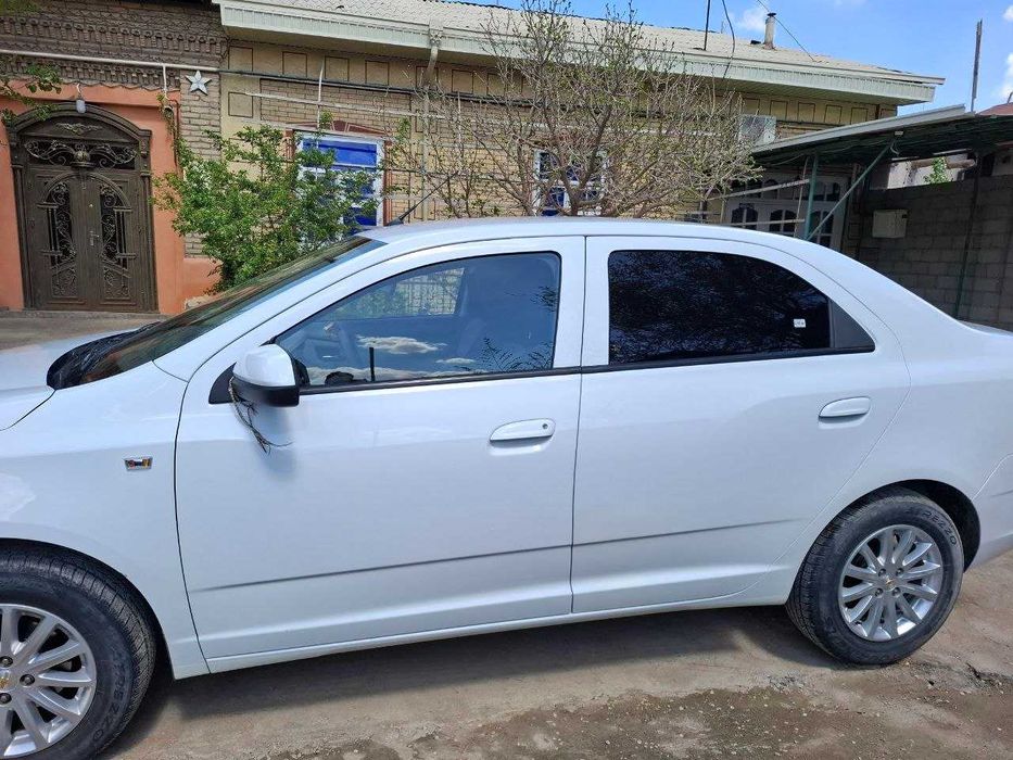 Chevrolet Cobalt 4 - pozitsiya