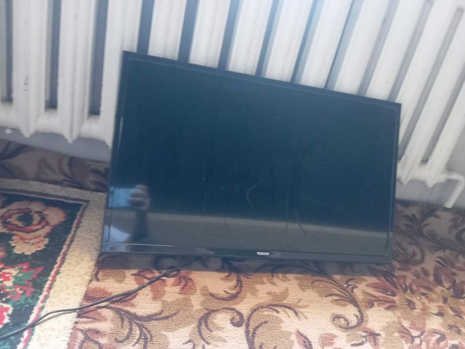 Roison 32 dyuym led televizor sotiladi televizor yaxshi holata toza