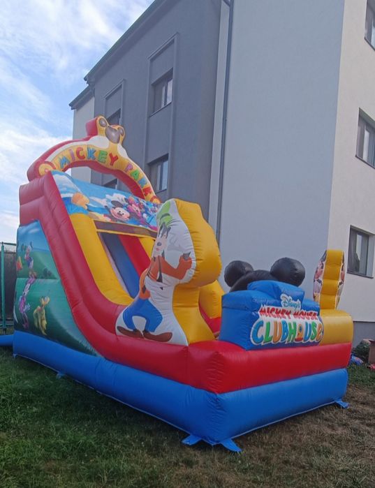 Oferta la cel mai mare Tobogan gonflabil