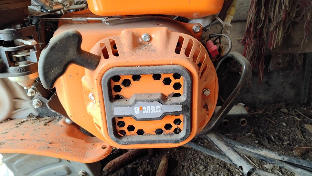 Vând motosapă O,,Mac 7 c