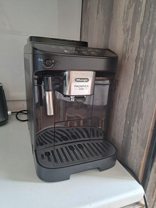 Кофемашина Delonghi