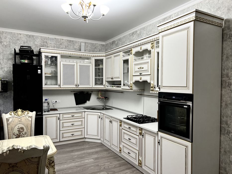 Продам коттедж 410 кв.м. 4 уровня