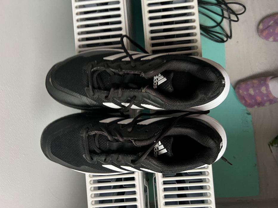 Adidas 42 Чисто нови