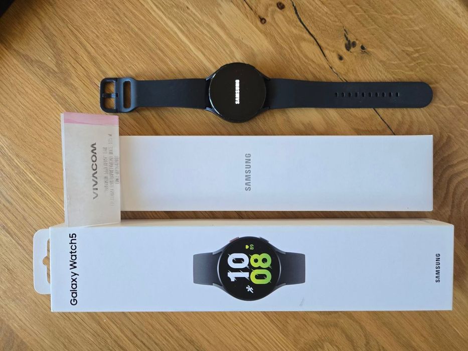 Смарт часовник Samsung GALAXY Watch 5, 44мм LTE. с гаранция