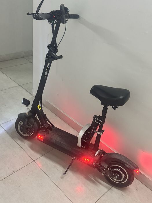 Продам электро самокат