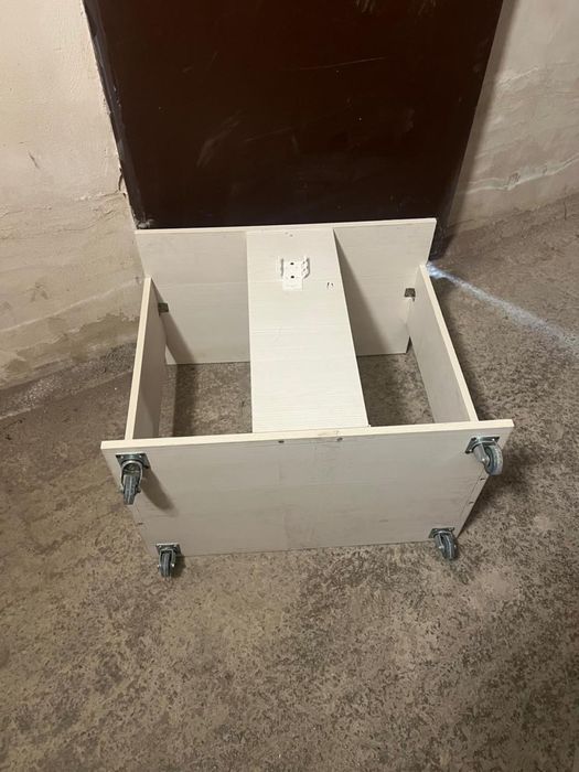 Столик помощних 2 шт