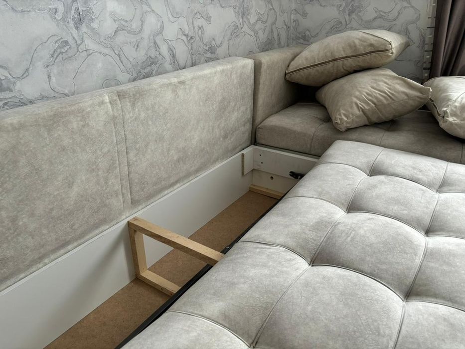 Продам диван, пользовались 1 месяц