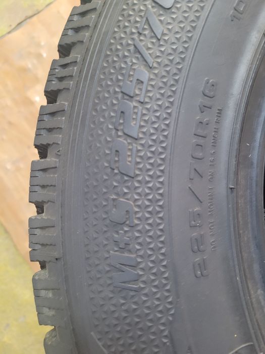Продам шины 225/70/16