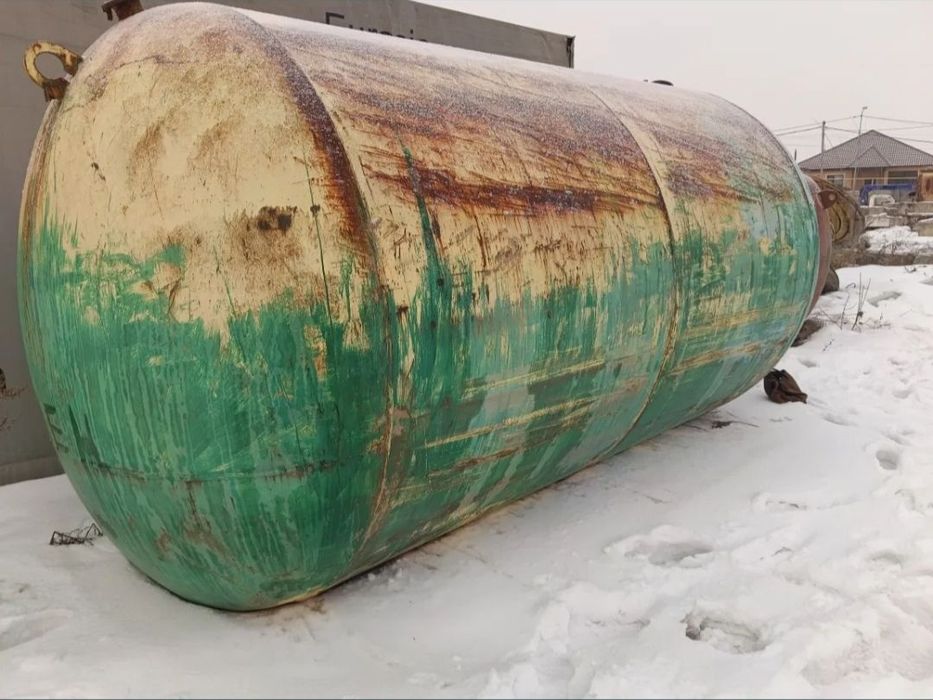 Цистерна ёмкость  резервуар бочка.