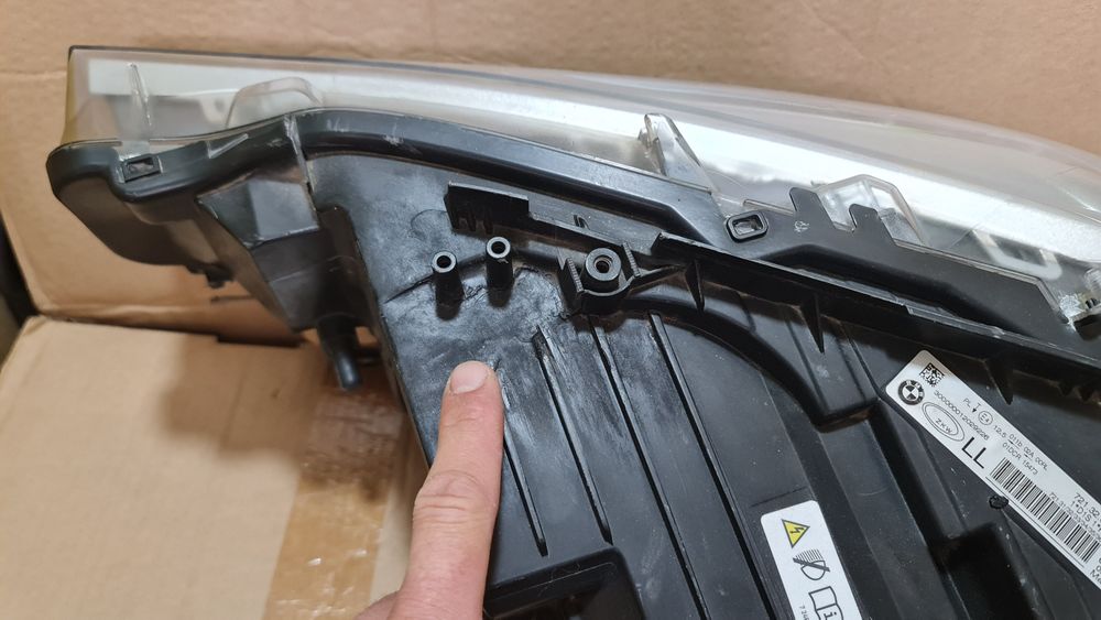 Far xenon dreapta BMW 3 F30 F31 7259526