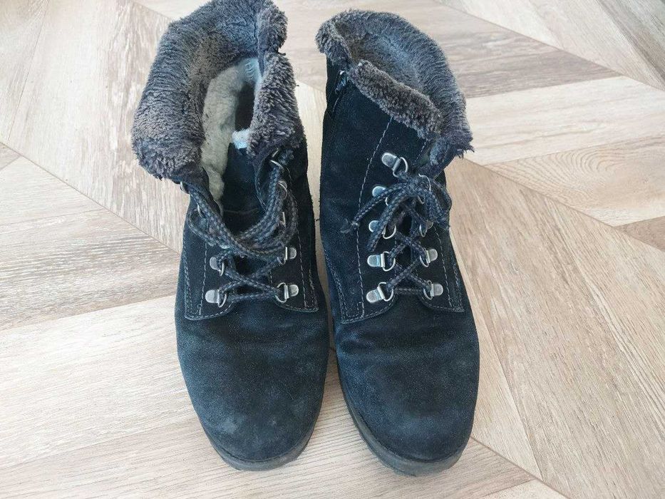 Зимние ботинки женские