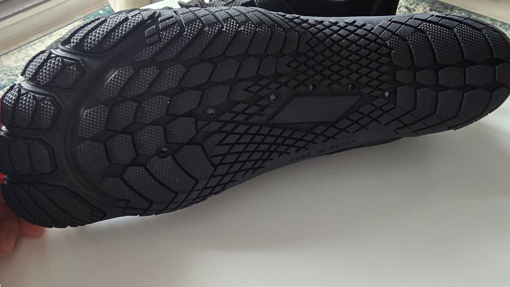 Adidasi înot marime 47