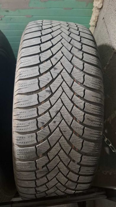 Зимни гуму Bridgestrone Blizzak 235/50/20