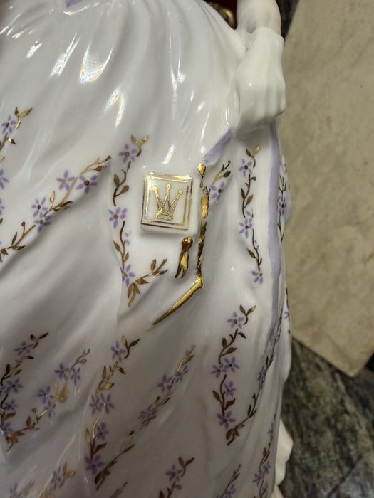 Порцеланова фигурка  Royal Worcester