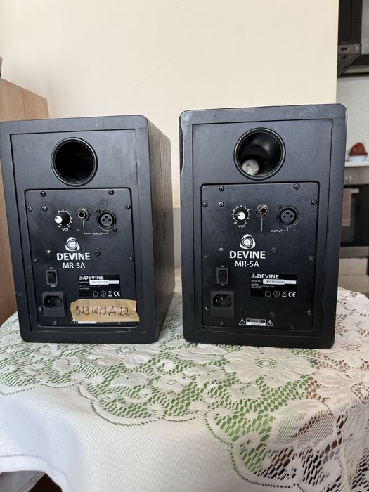 Devine MR-5A Активни тонколони