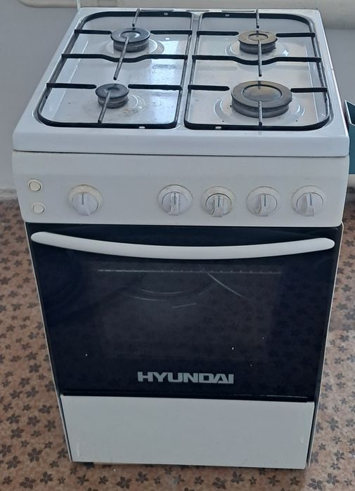 Продам газовую плиту