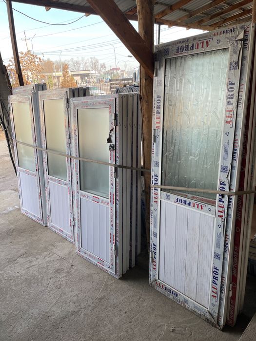 Готовы Пластиковые рамы и алюминиевые двери любых размеров