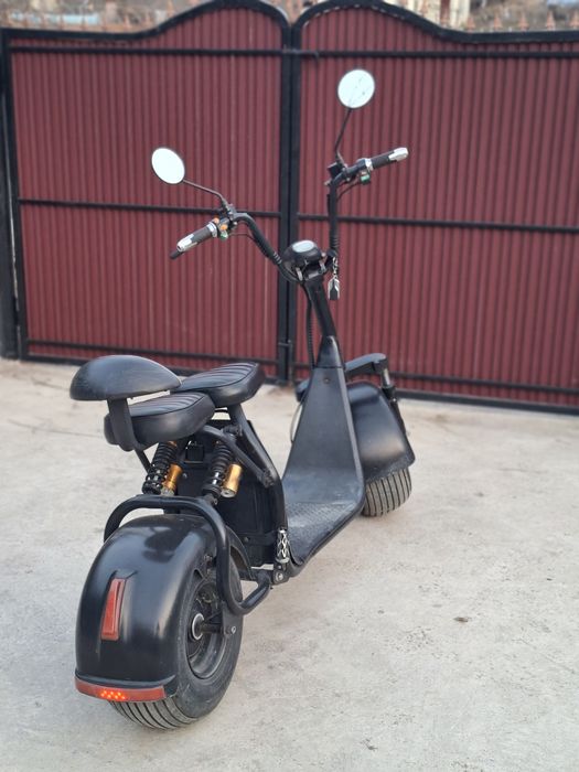 Vand scuter electric