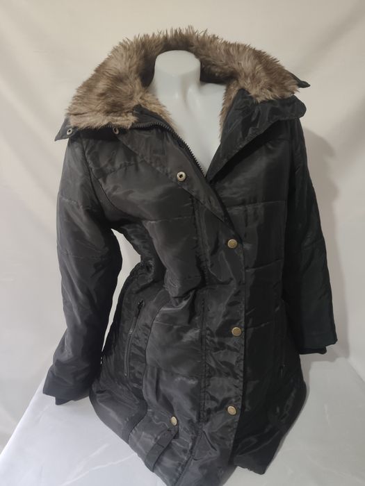 Geacă de damă cu glugă