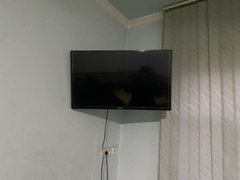 Телевизор Samsung 32