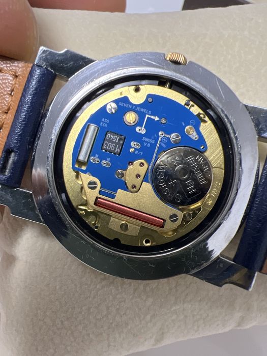 Tissot Swiss Made – cadran albastru sunburst – ETA 903.154 – Sapphire