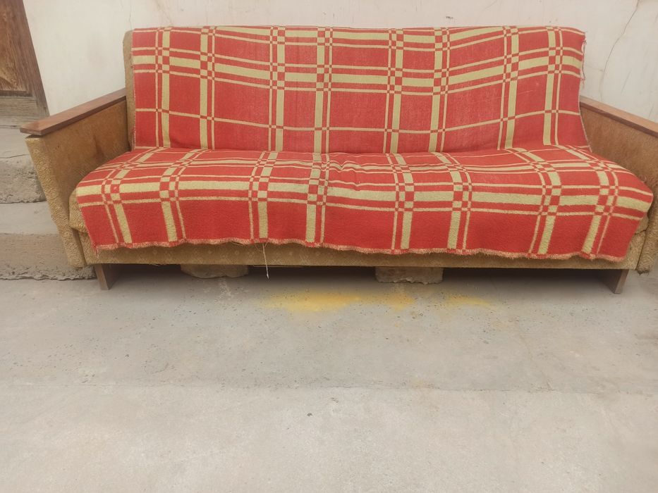 Диван Россия продается