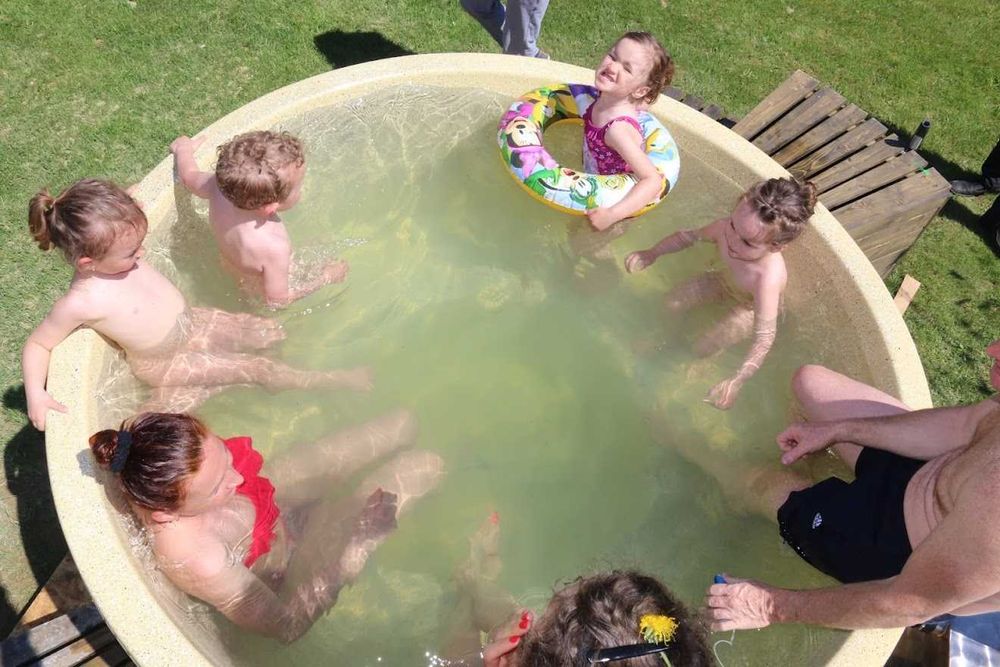 Ciubar din fibra de sticla FAMILY PREMIUM