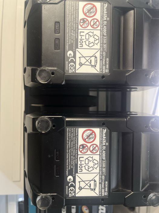 Makita 50l cu acumulatori