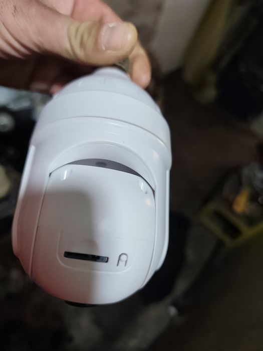 Камери за наблюдение с фасонка