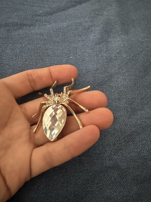 Продам брошь  , паук!