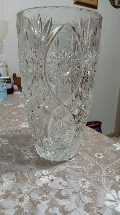 Керамика и стекло для интерьера