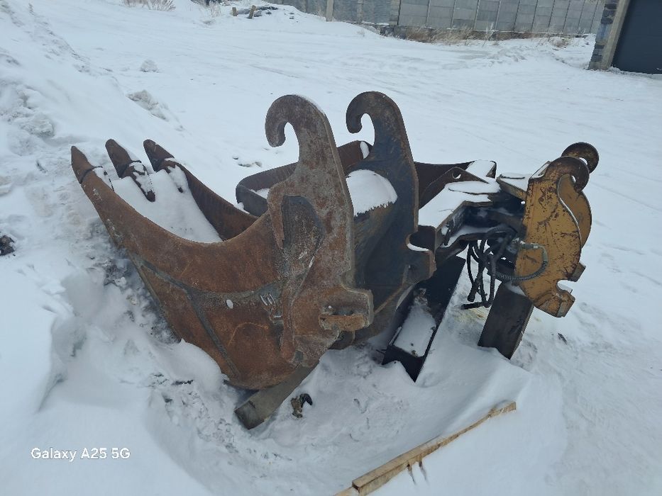 Услуги экскаватора, колесный экскаватор