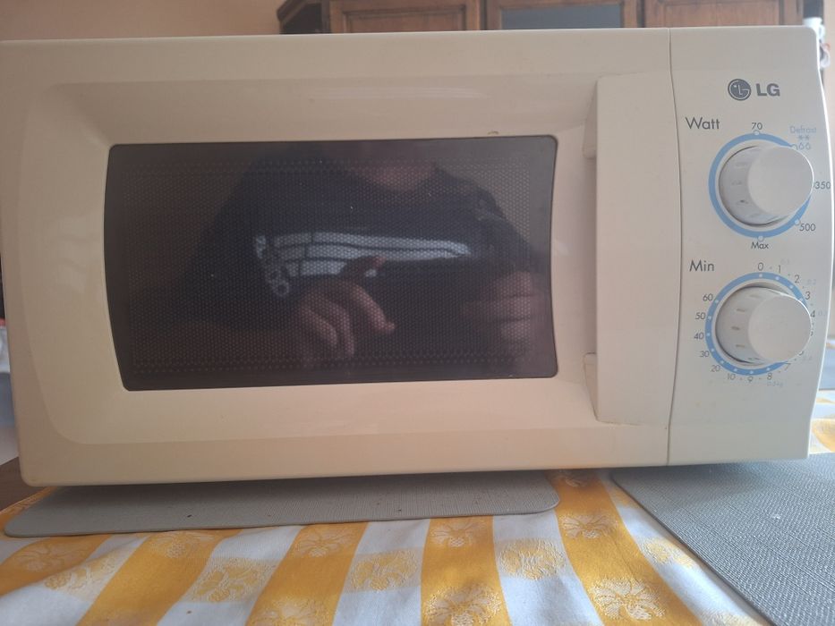 Cuptor cu microunde LG