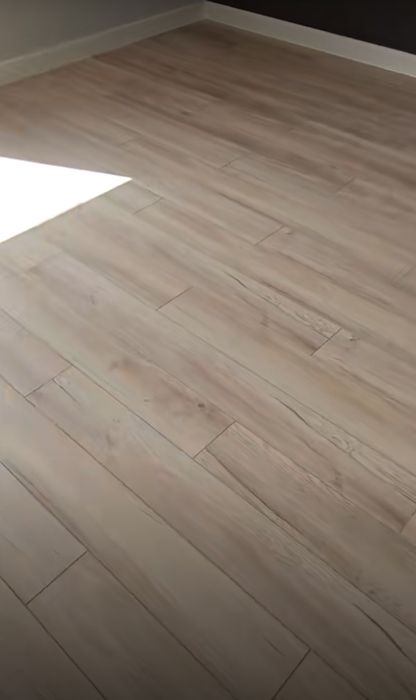 Монтаж ламината, линолеума