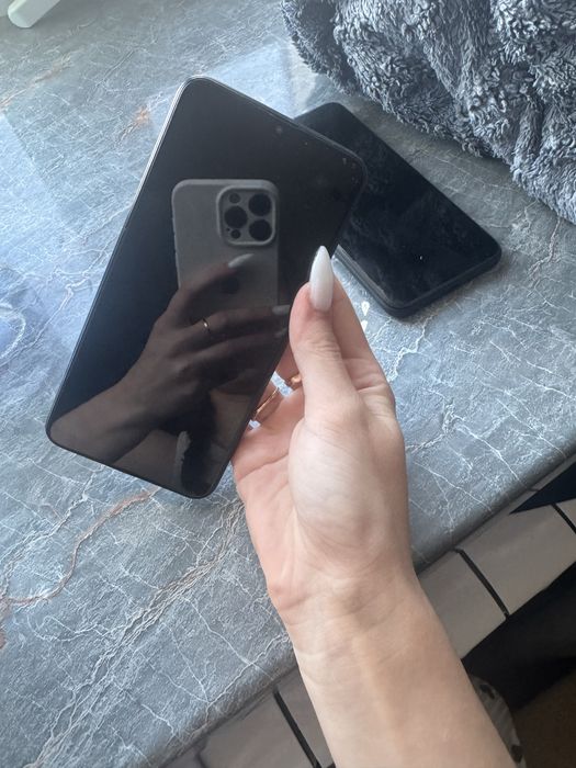 Продам телефон samsung A10