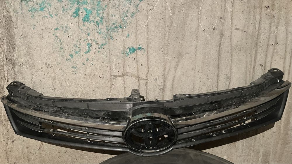 Решетка на Камри55