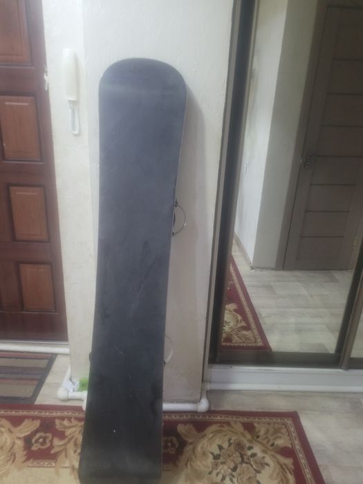 Продам сноуборд в хоршем качестве