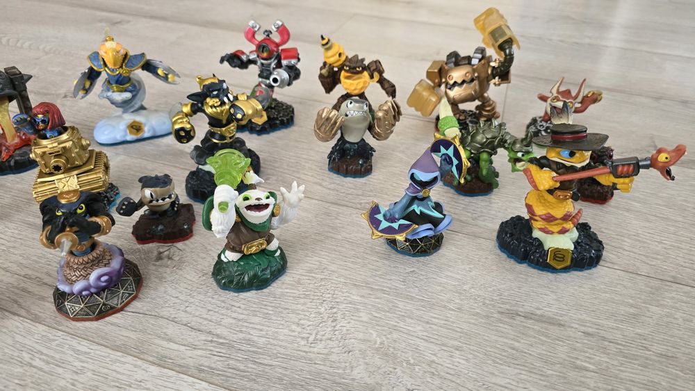 Skylanders фигурки и чантичка (Swap Force и Trap team). гр. София ...
