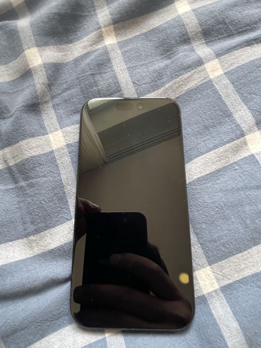 Продам iPhone 15