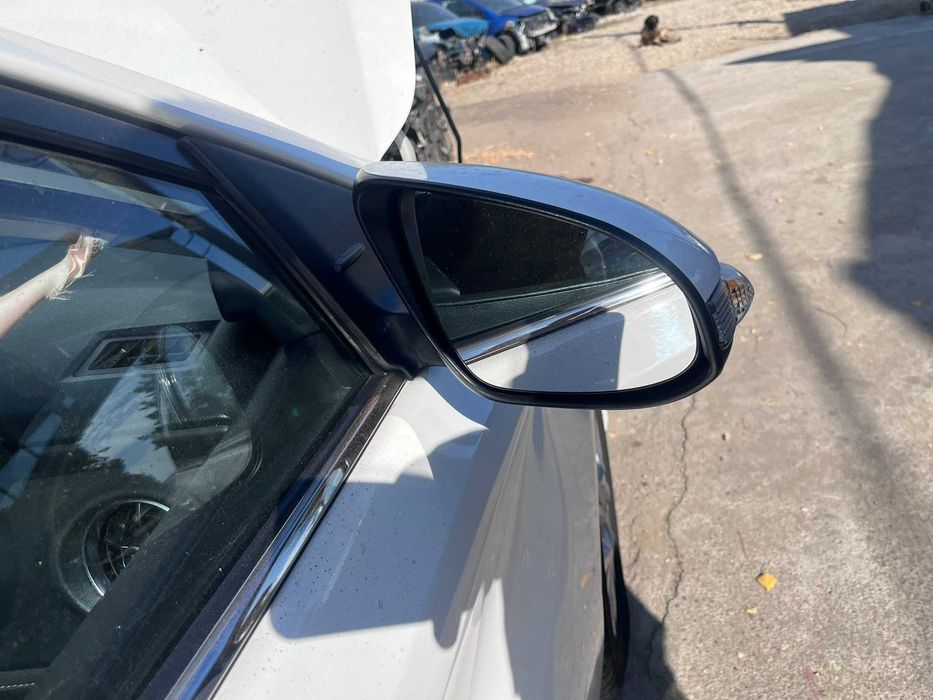 Oglinda stanga / dreapta completa Toyota Auris 2016 combi break - pret per bucata