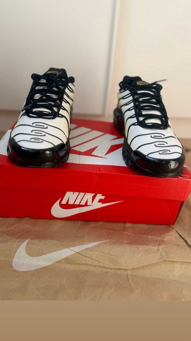100% Оригинални Nike Air max Plus в размер 42.5-27см - без коментар