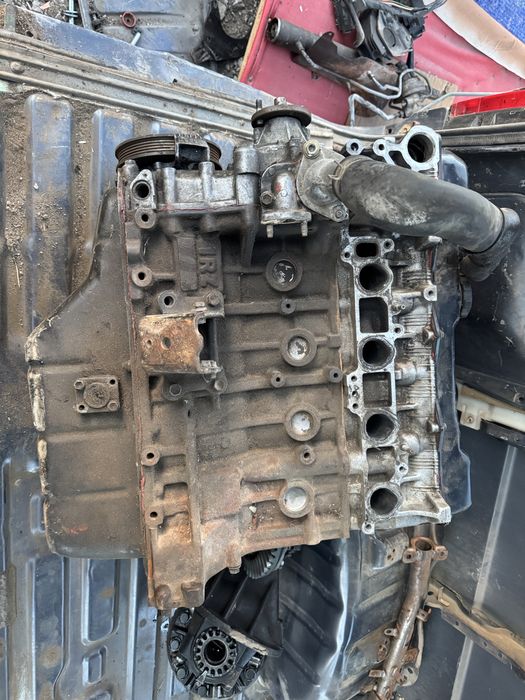 Запчасти Toyota Hiace,ауди 80