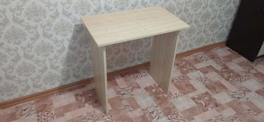 Продам письменный, офисный стол.